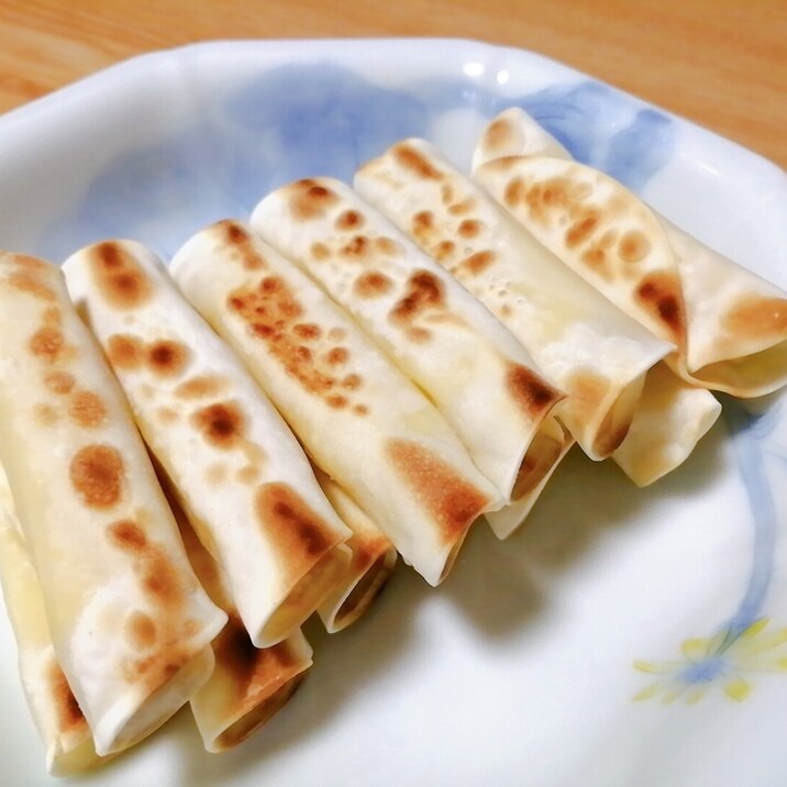 餃子の皮で☆ベビーチーズの包み焼き